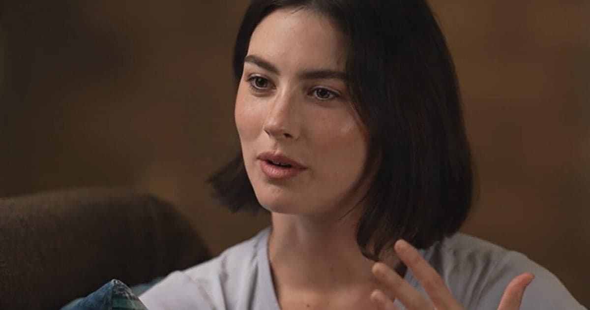 Gracie Abrams: Now center stage
