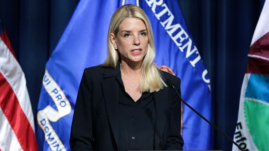 Justice Department secures denaturalization of convicted gun trafficker and health care fraudster