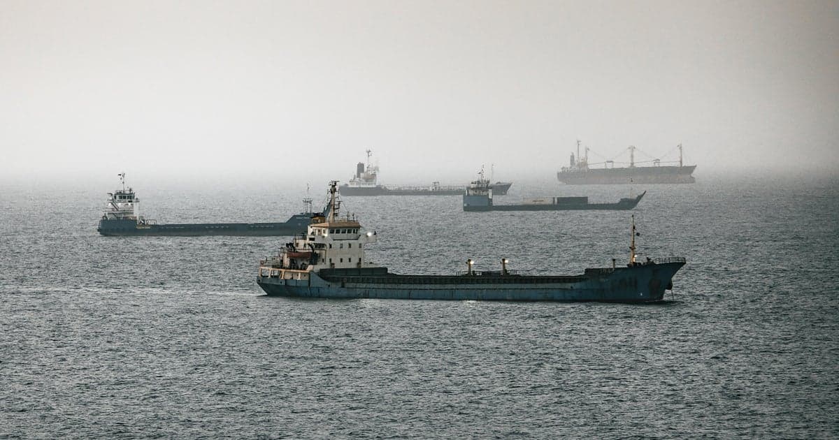 U.S. hits dozens of Iranian targets in retaliatory strikes after ship attacks
